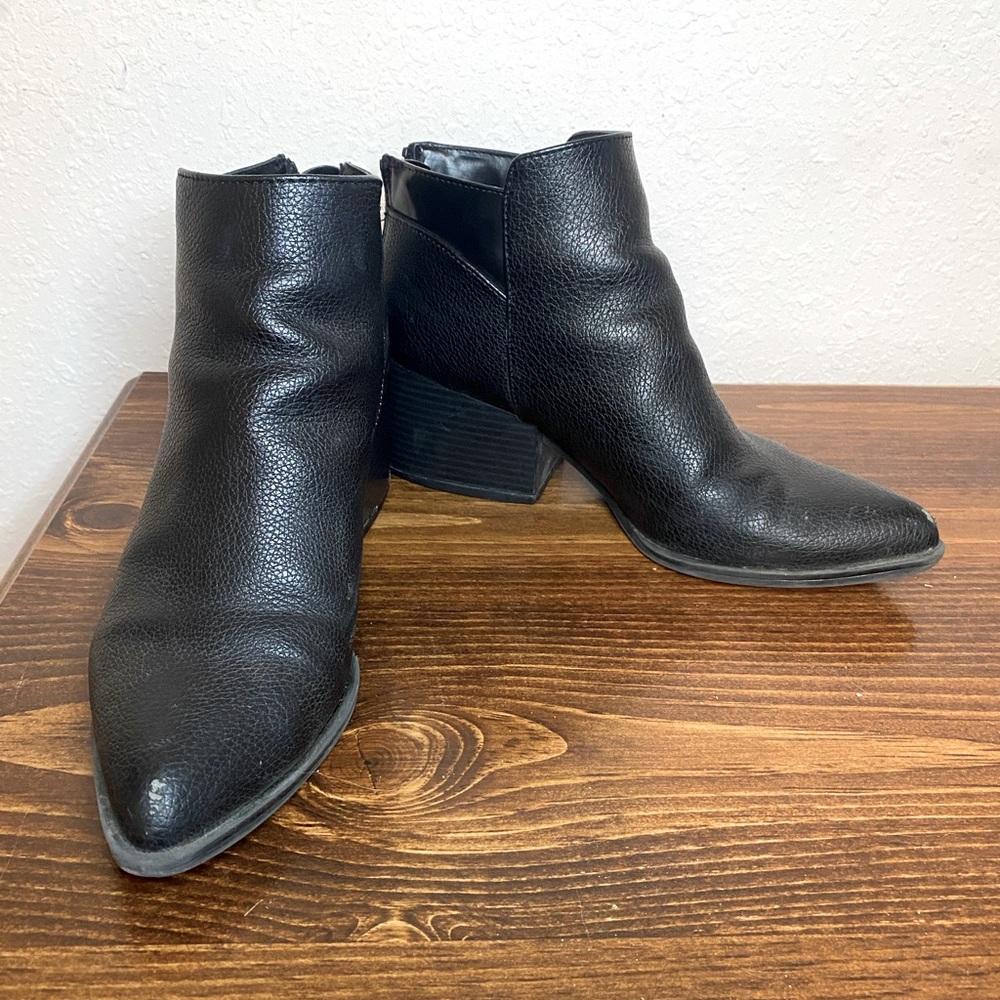Vera Wang booties